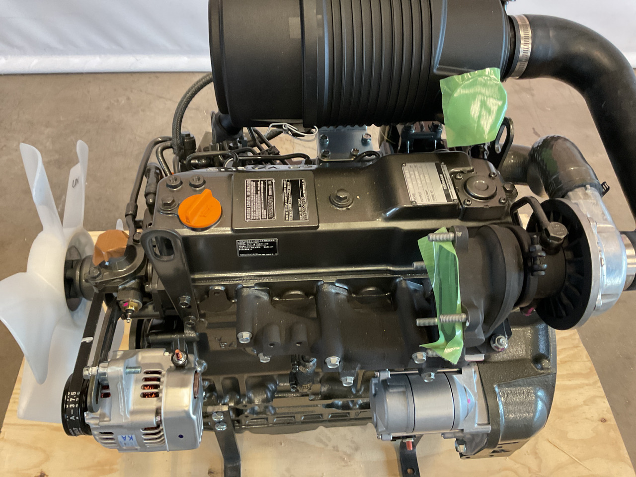 Yanmar 4TNV84T - Motor: obrázek 3 Yanmar 4TNV84T - Motor: obrázek 3