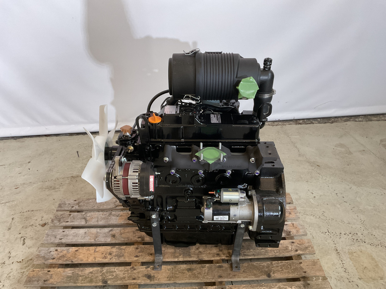 Yanmar 4TNV88 - Motor: obrázek 2 Yanmar 4TNV88 - Motor: obrázek 2