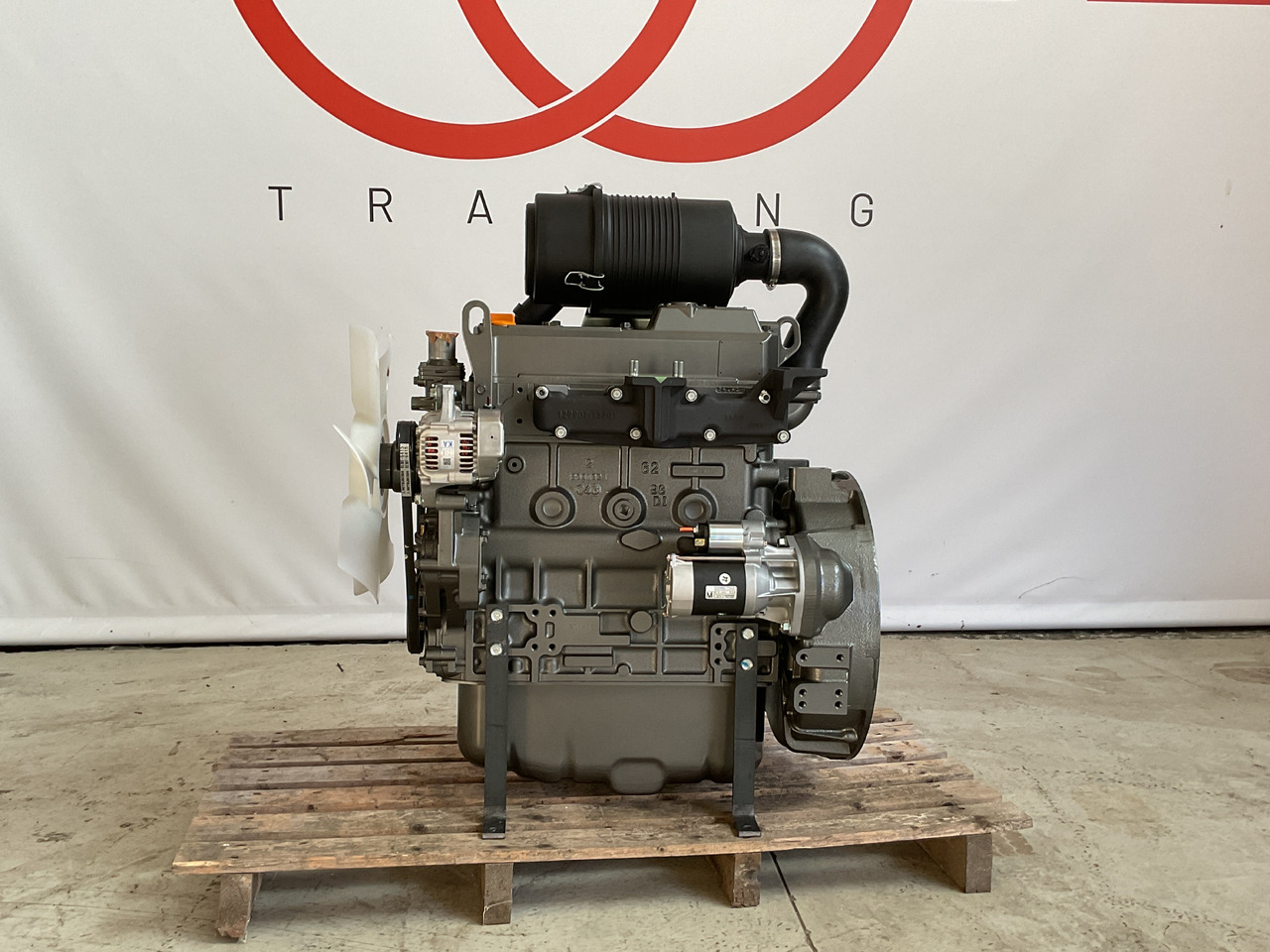 Yanmar 4TNV98 - Motor: obrázek 2 Yanmar 4TNV98 - Motor: obrázek 2
