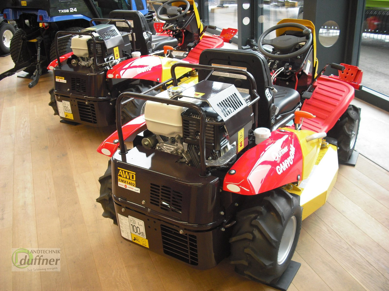 Canycom CMX 1402 - Sekačka na trávu: obrázek 4 Canycom CMX 1402 - Sekačka na trávu: obrázek 4