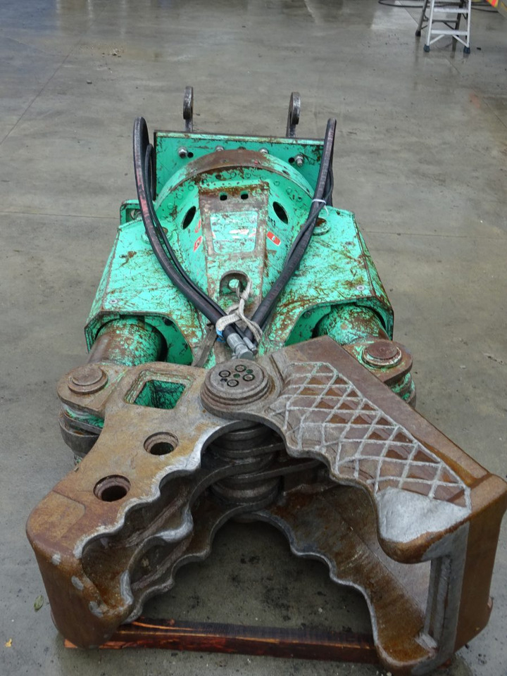 MONTABERT DA370ME - Demoliční nůžky: obrázek 1 MONTABERT DA370ME - Demoliční nůžky: obrázek 1