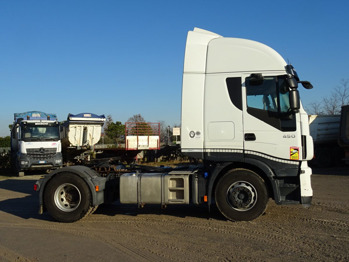 IVECO STRALIS 450 - Tahač: obrázek 4 IVECO STRALIS 450 - Tahač: obrázek 4