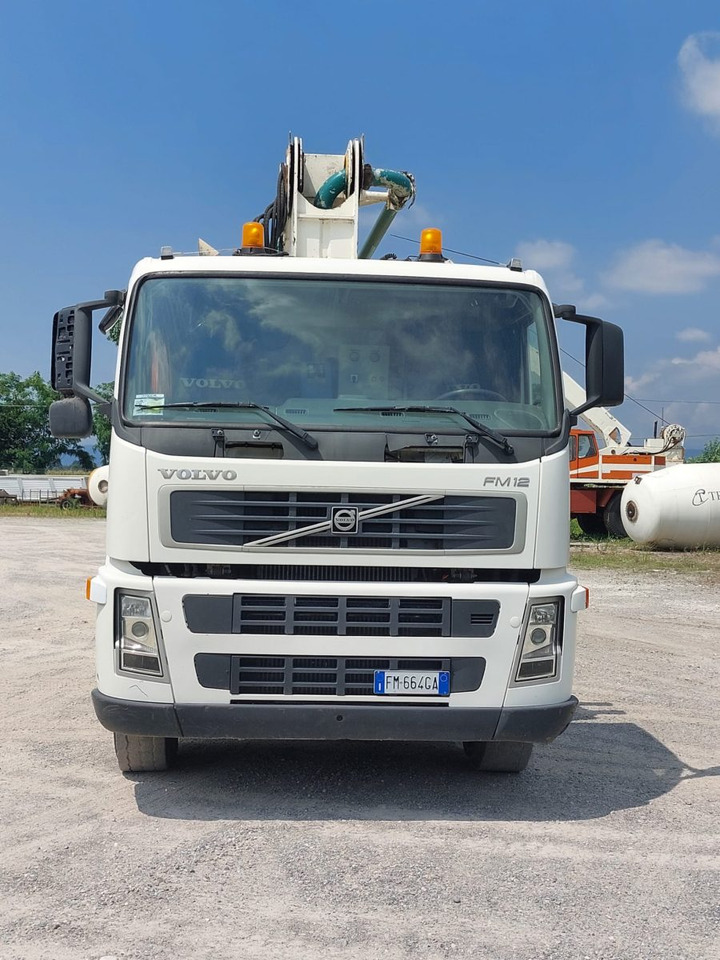 VOLVO FM12 R64 380 - Autočerpadlo: obrázek 3 VOLVO FM12 R64 380 - Autočerpadlo: obrázek 3