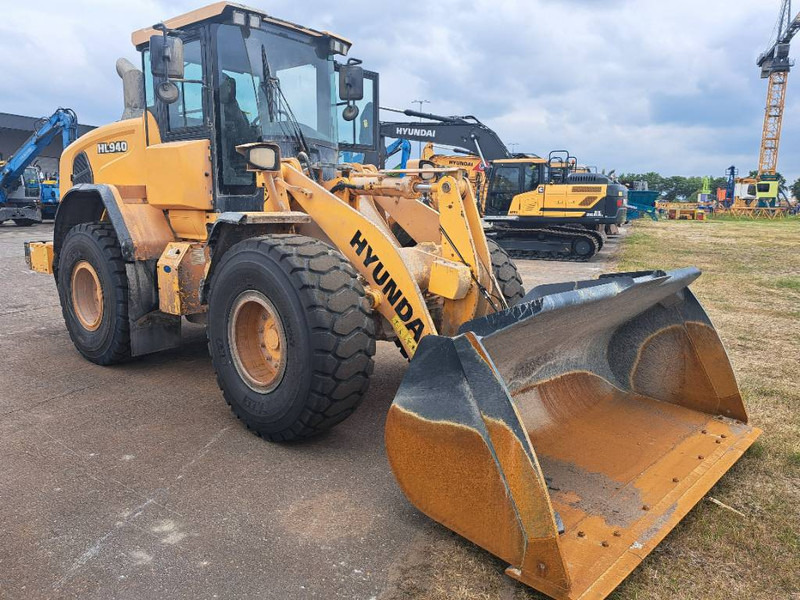 Hyundai HL940 - Kolový nakladač: obrázek 2 Hyundai HL940 - Kolový nakladač: obrázek 2
