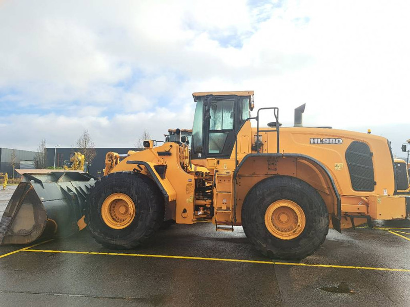Hyundai HL980 - Kolový nakladač: obrázek 5 Hyundai HL980 - Kolový nakladač: obrázek 5