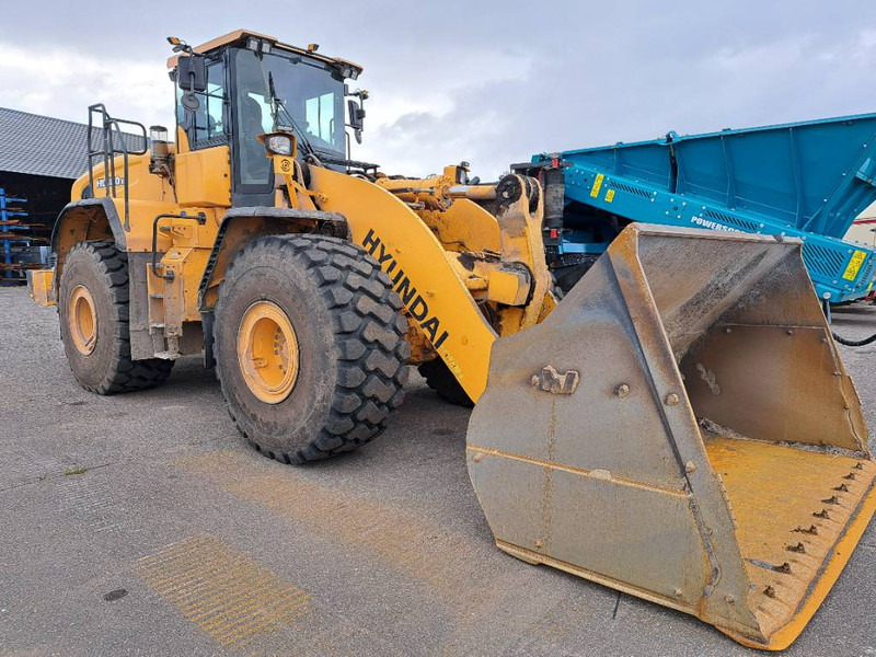 Hyundai HL980XT - Kolový nakladač: obrázek 1 Hyundai HL980XT - Kolový nakladač: obrázek 1