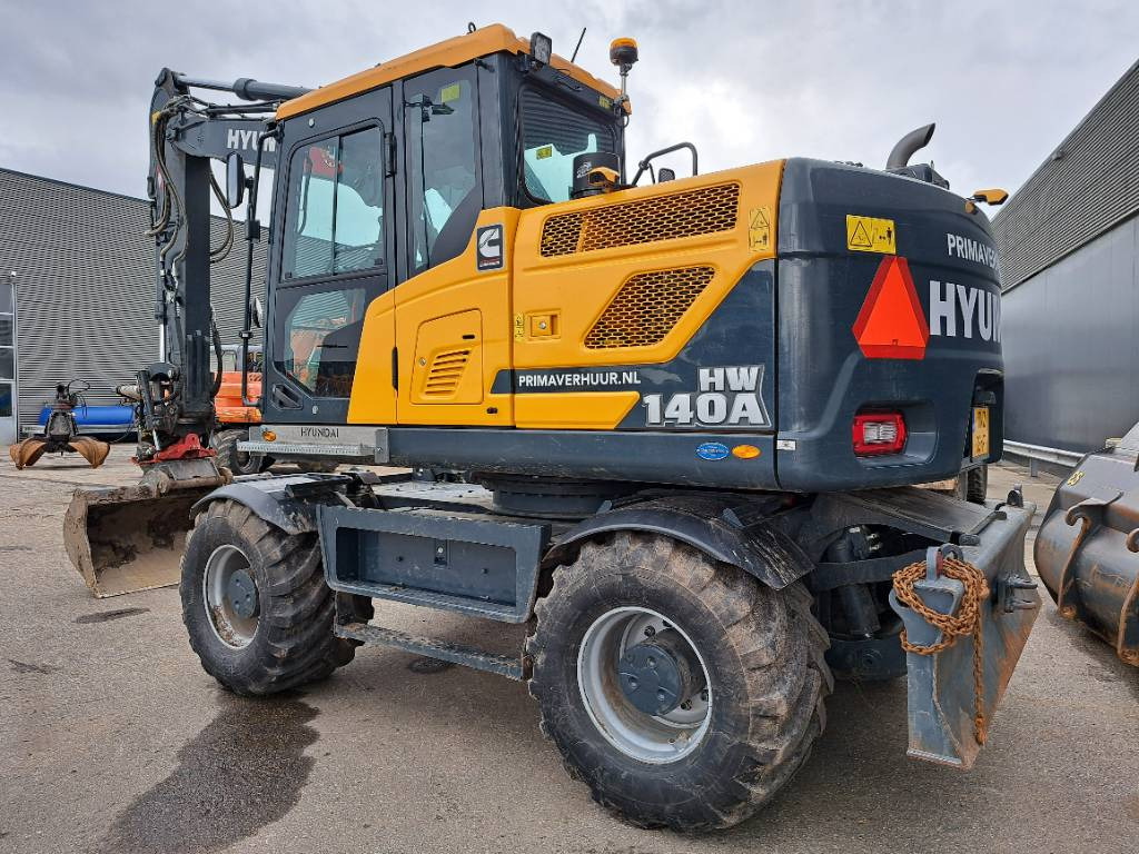 Hyundai HW140A + Tiltrotator - Kolesové rýpadlo: obrázek 2 Hyundai HW140A + Tiltrotator - Kolesové rýpadlo: obrázek 2