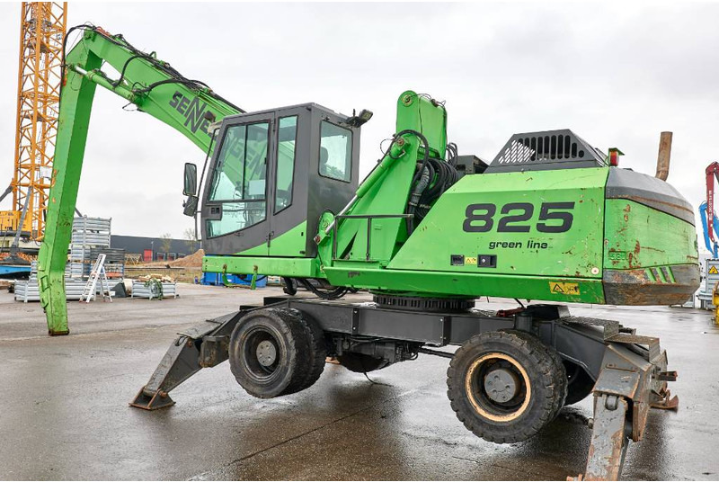 Sennebogen 825 M - Překládkové rypadlo: obrázek 1 Sennebogen 825 M - Překládkové rypadlo: obrázek 1