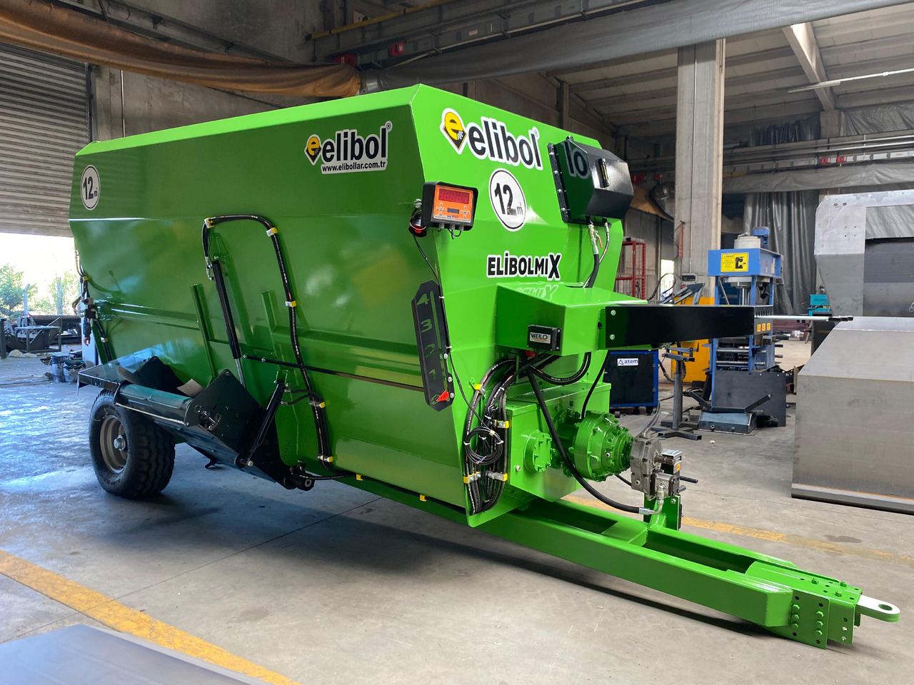 ELİBOL ELİBOLMIX 12M³ HORIZONTAL FEED MIXER - Krmný míchací vůz: obrázek 4 ELİBOL ELİBOLMIX 12M³ HORIZONTAL FEED MIXER - Krmný míchací vůz: obrázek 4