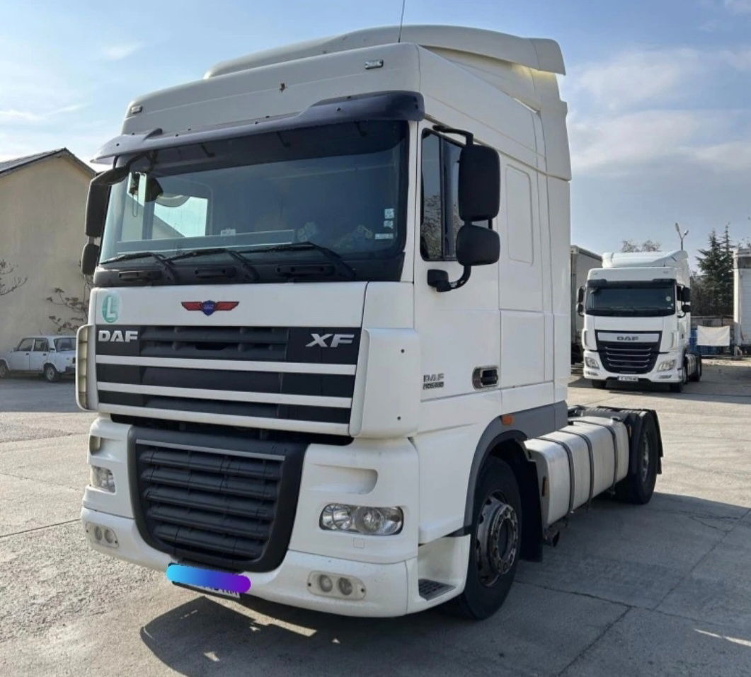 DAF XF 105.460 Tractor head - Tahač: obrázek 2 DAF XF 105.460 Tractor head - Tahač: obrázek 2