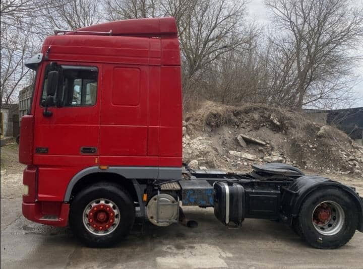 DAF XF 95.430 Tractor head 4x2 - Tahač: obrázek 4 DAF XF 95.430 Tractor head 4x2 - Tahač: obrázek 4
