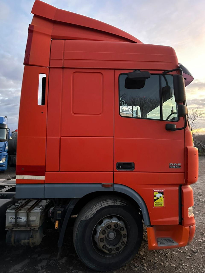 DAF XF 95.430 Tractor head - Tahač: obrázek 2 DAF XF 95.430 Tractor head - Tahač: obrázek 2