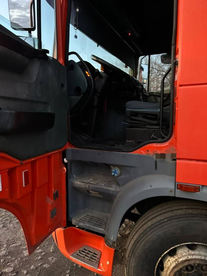 DAF XF 95.430 Tractor head - Tahač: obrázek 4 DAF XF 95.430 Tractor head - Tahač: obrázek 4