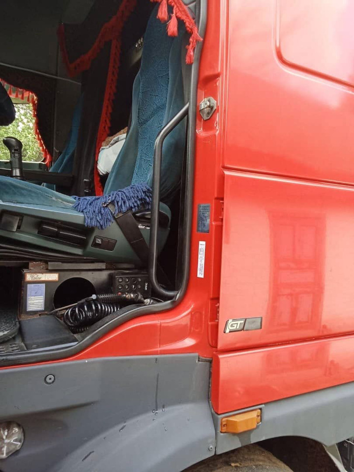 DAF XF 95.430 Tractor unit - Tahač: obrázek 4 DAF XF 95.430 Tractor unit - Tahač: obrázek 4