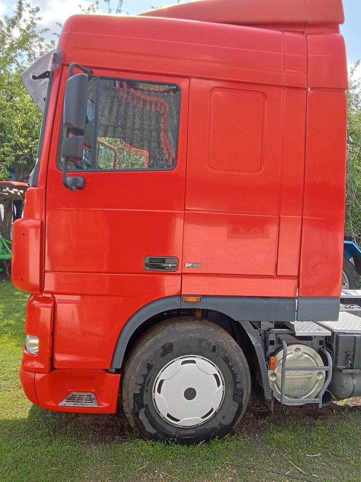 DAF XF 95.430 Tractor unit - Tahač: obrázek 3 DAF XF 95.430 Tractor unit - Tahač: obrázek 3