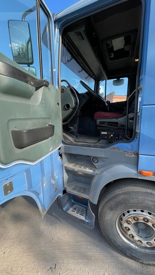 DAF XF 95.430 Tractor unit - Tahač: obrázek 2 DAF XF 95.430 Tractor unit - Tahač: obrázek 2