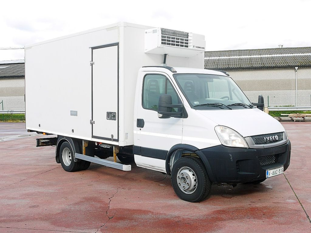 Iveco 60C15 65 70 DAILY KUHLKOFFER THERMOKING V500 A/C - Chladící dodávka: obrázek 2 Iveco 60C15 65 70 DAILY KUHLKOFFER THERMOKING V500 A/C - Chladící dodávka: obrázek 2
