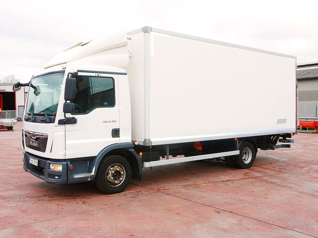 MAN 12.190 TGL KUHLKOFFER THERMOKING V800 MT LUFT AC - Chladírenský nákladní automobil: obrázek 4 MAN 12.190 TGL KUHLKOFFER THERMOKING V800 MT LUFT AC - Chladírenský nákladní automobil: obrázek 4