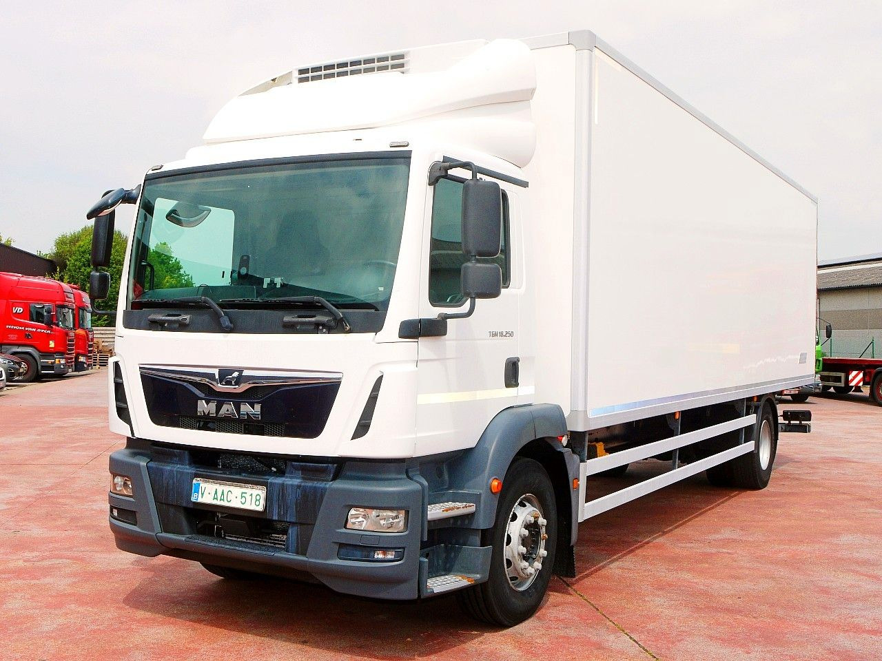 MAN TGM 18.250 KUHLKOFFER THERMOKING V800 MT A/C - Chladírenský nákladní automobil: obrázek 5 MAN TGM 18.250 KUHLKOFFER THERMOKING V800 MT A/C - Chladírenský nákladní automobil: obrázek 5