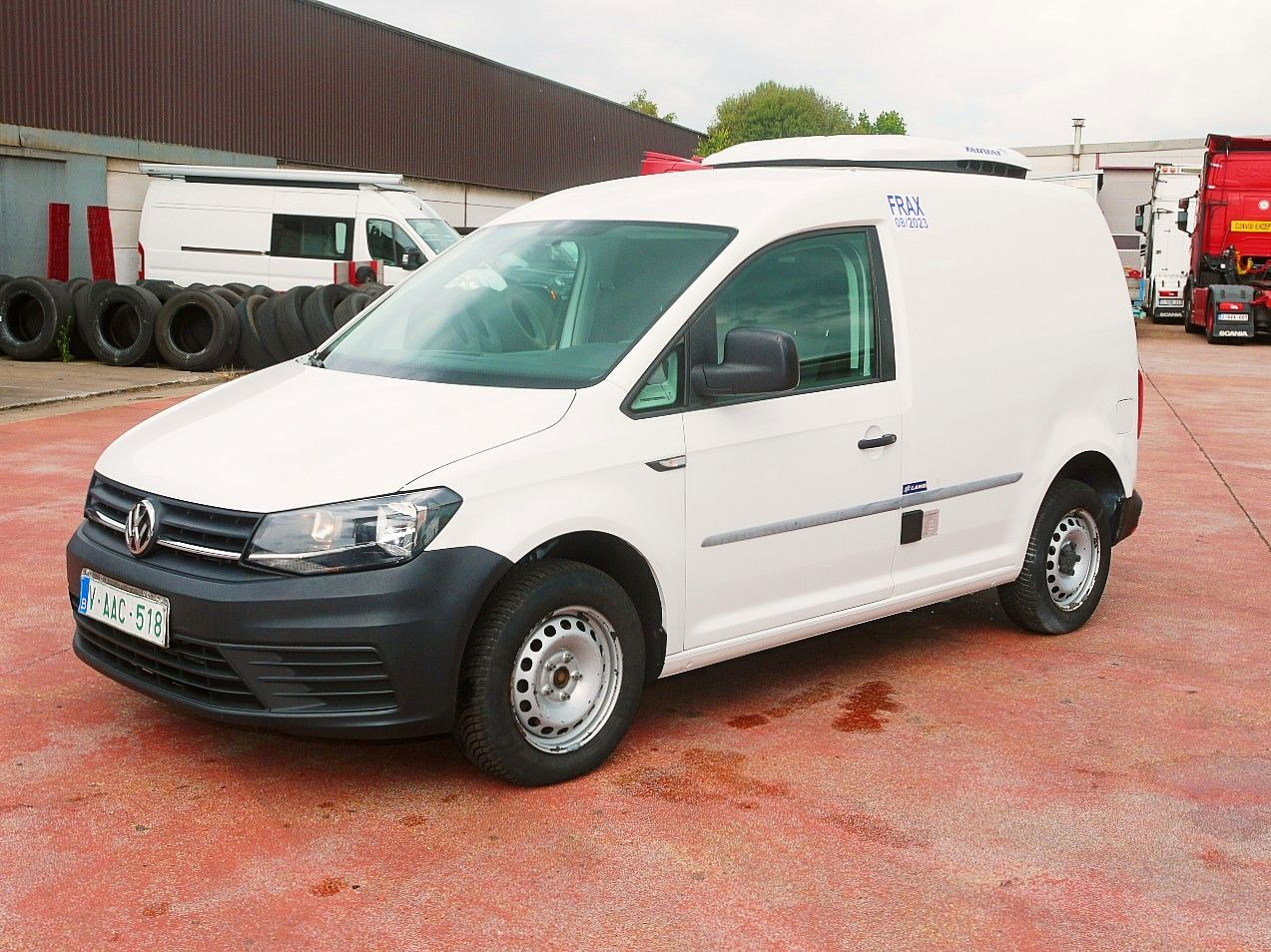 Volkswagen CADDY KUHLKASTENWAGEN KERSTNER -2c A/C - Chladící dodávka: obrázek 4 Volkswagen CADDY KUHLKASTENWAGEN KERSTNER -2c A/C - Chladící dodávka: obrázek 4