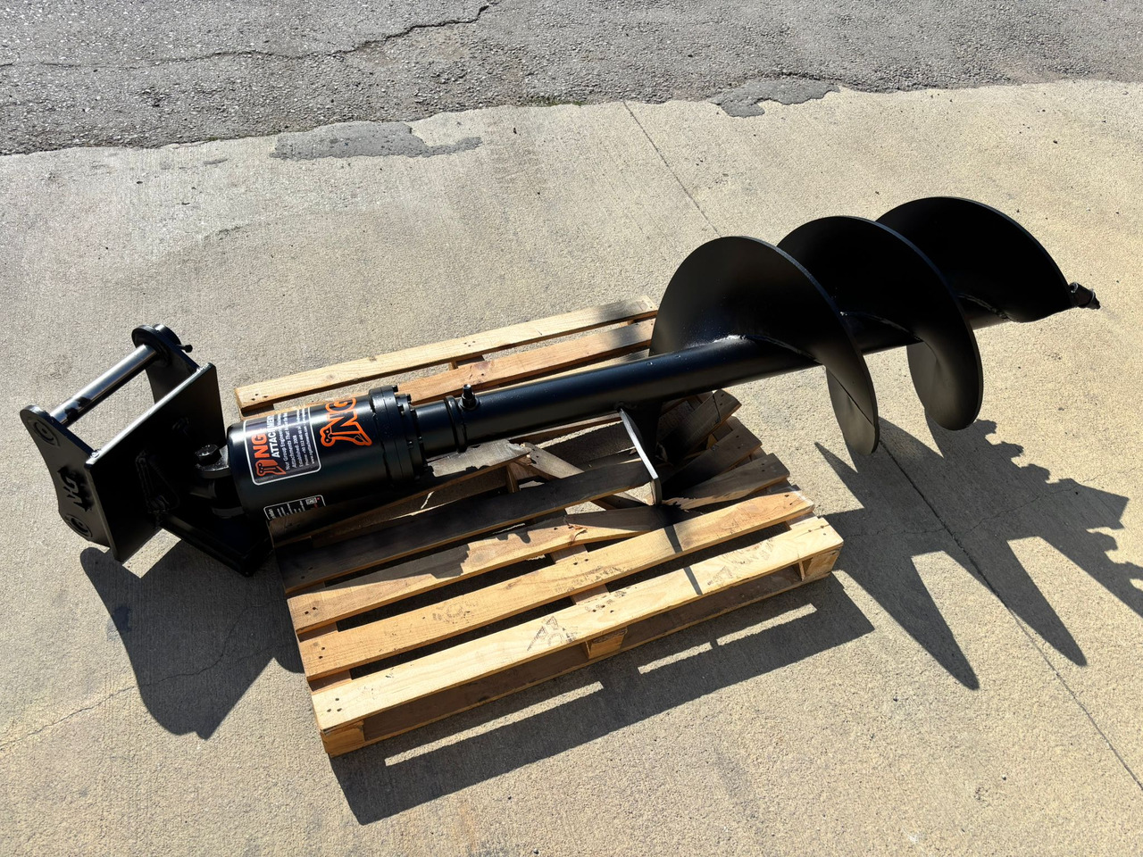 AUGER DRIVE SYSTEM ATTACHMENT - STOCK - Zemní vrták pro Zemědělská technika: obrázek 2 AUGER DRIVE SYSTEM ATTACHMENT - STOCK - Zemní vrták pro Zemědělská technika: obrázek 2