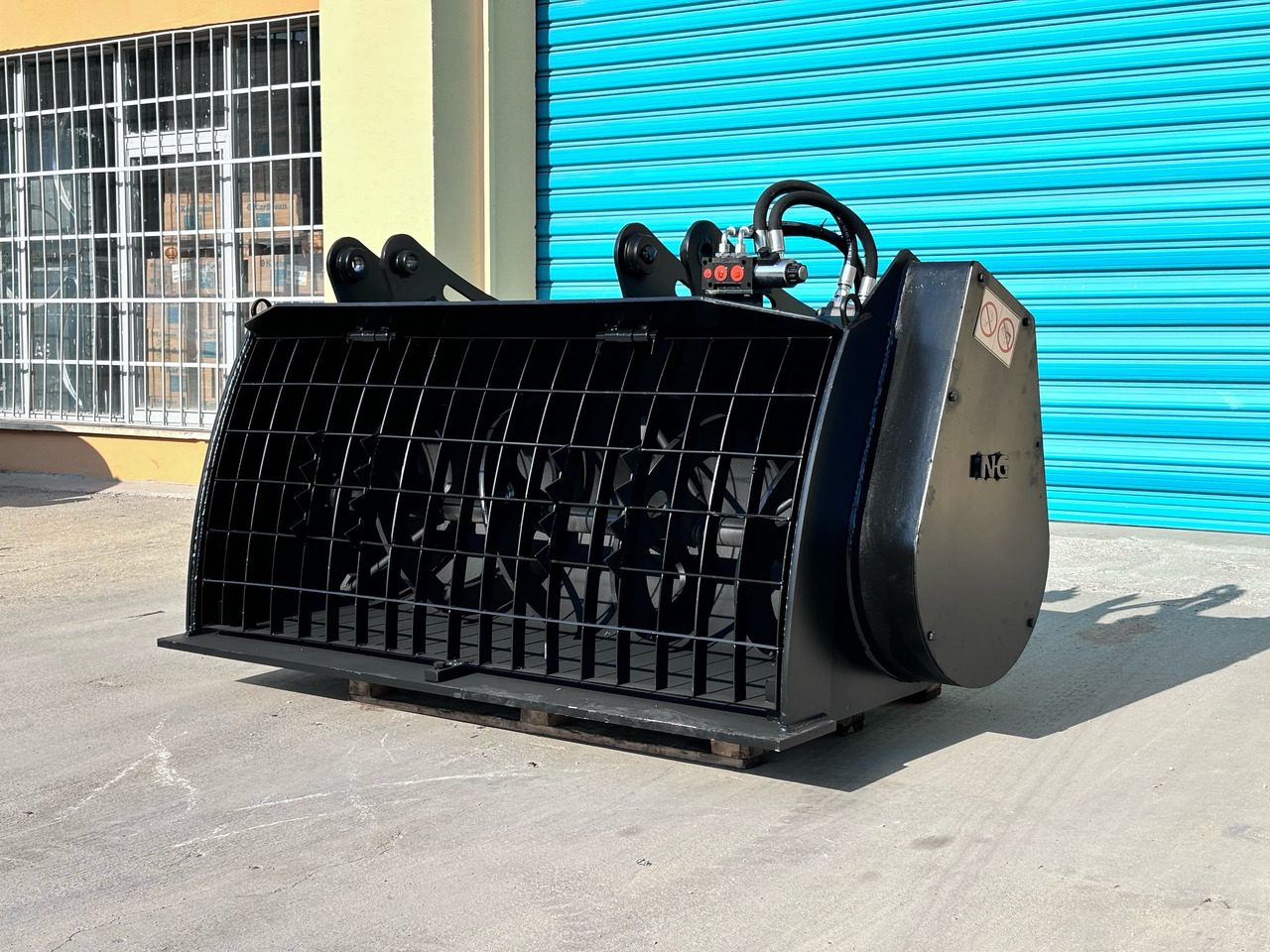 CONCRETE MIXING BUCKET - NG ATTACHMENTS - Nakládací lžíce pro Nakladač: obrázek 1 CONCRETE MIXING BUCKET - NG ATTACHMENTS - Nakládací lžíce pro Nakladač: obrázek 1