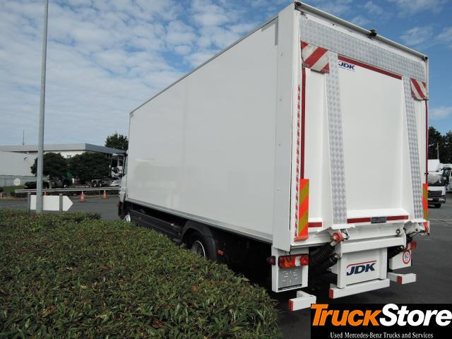 Mercedes-Benz Atego 1221 L - Skříňový nákladní auto: obrázek 5 Mercedes-Benz Atego 1221 L - Skříňový nákladní auto: obrázek 5