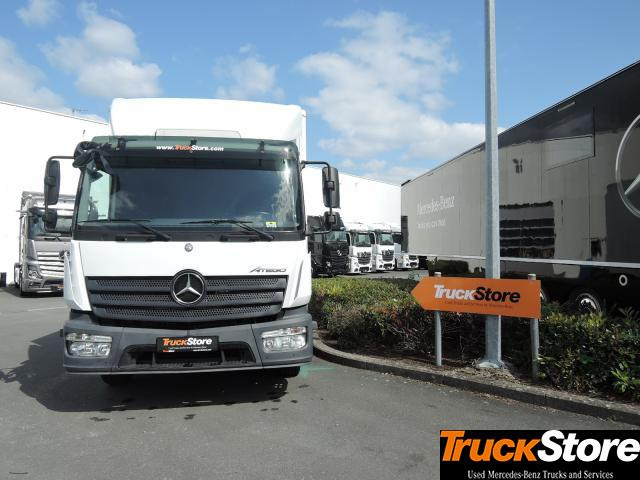 Mercedes-Benz Atego 916 L - Skříňový nákladní auto: obrázek 1 Mercedes-Benz Atego 916 L - Skříňový nákladní auto: obrázek 1