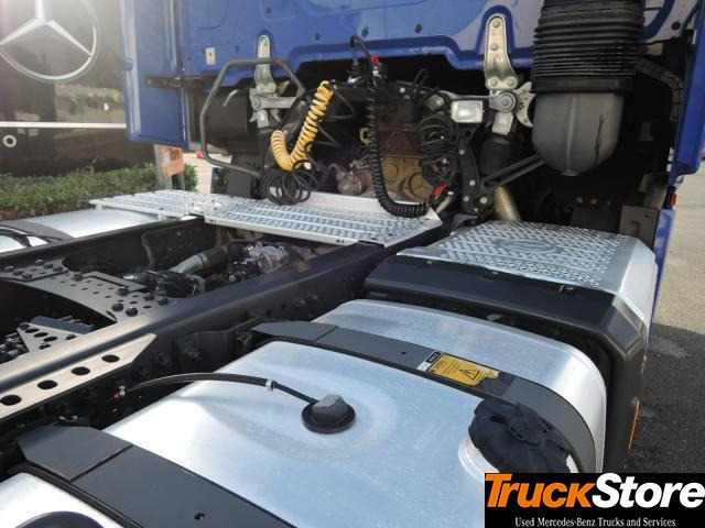 Mercedes-Benz Actros 1845 LS - Tahač: obrázek 2 Mercedes-Benz Actros 1845 LS - Tahač: obrázek 2