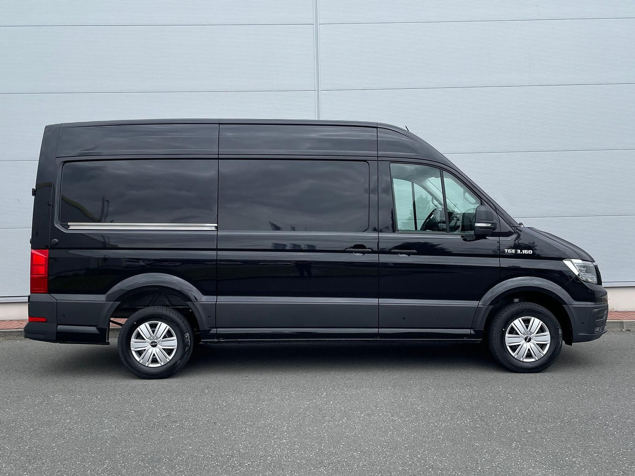 MAN TGE 3.160 L3H3 MIXTO RWD LED ACC RWD SHZ STANDH - Osobní auto: obrázek 5 MAN TGE 3.160 L3H3 MIXTO RWD LED ACC RWD SHZ STANDH - Osobní auto: obrázek 5