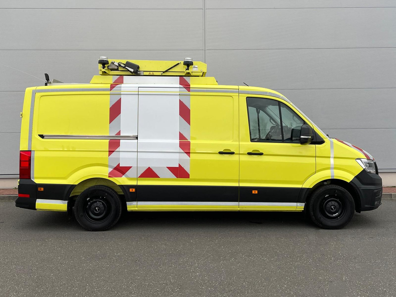 MAN TGE 3.180 L3H2 BF4 BEGLEITFAHRZEUG STANDHZ ACC - Furgon: obrázek 5 MAN TGE 3.180 L3H2 BF4 BEGLEITFAHRZEUG STANDHZ ACC - Furgon: obrázek 5