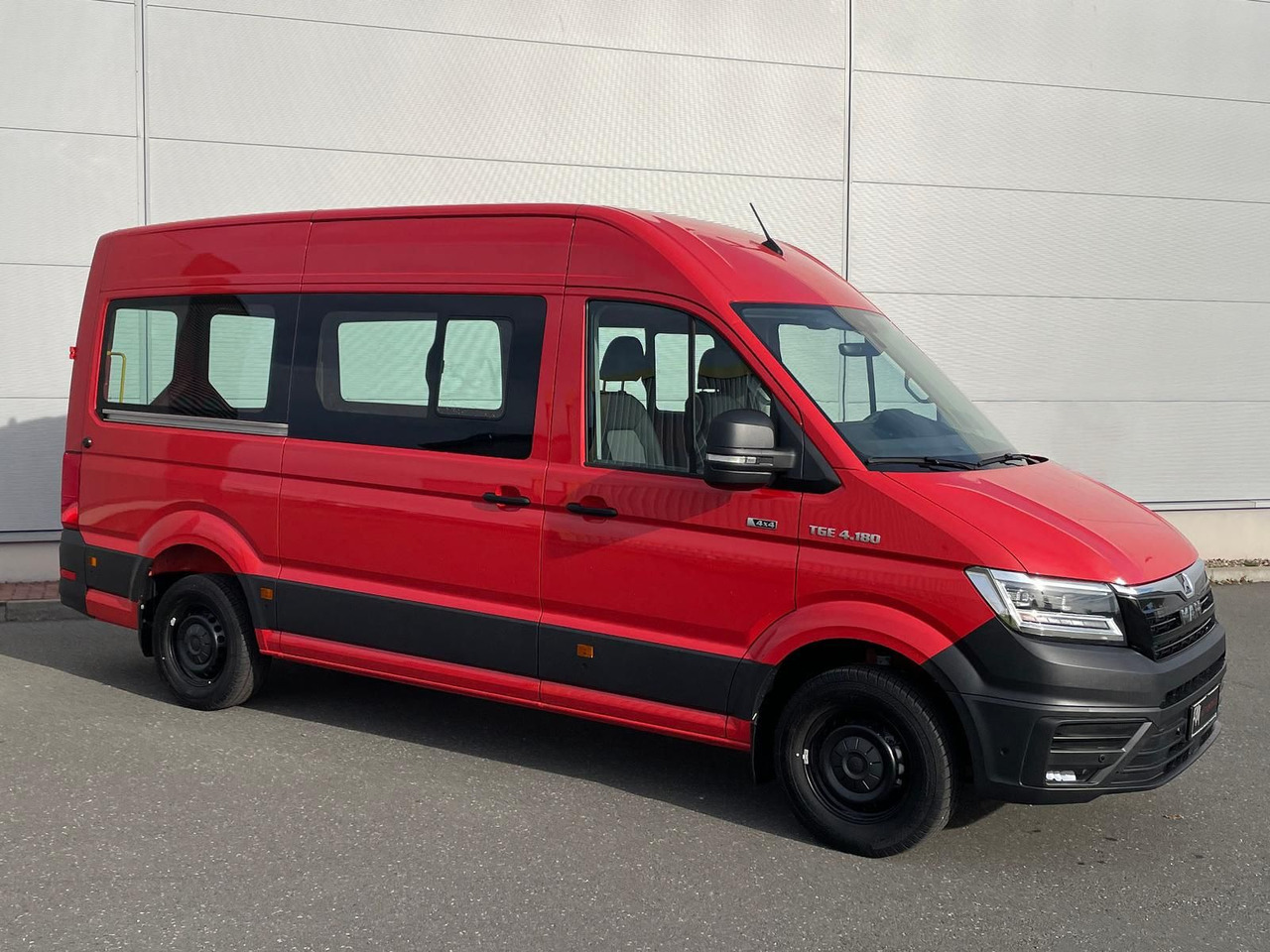 MAN TGE 3.180 L3H3 4x4 FEUERWEHR LED TEMPOMAT - Mikrobus: obrázek 2 MAN TGE 3.180 L3H3 4x4 FEUERWEHR LED TEMPOMAT - Mikrobus: obrázek 2