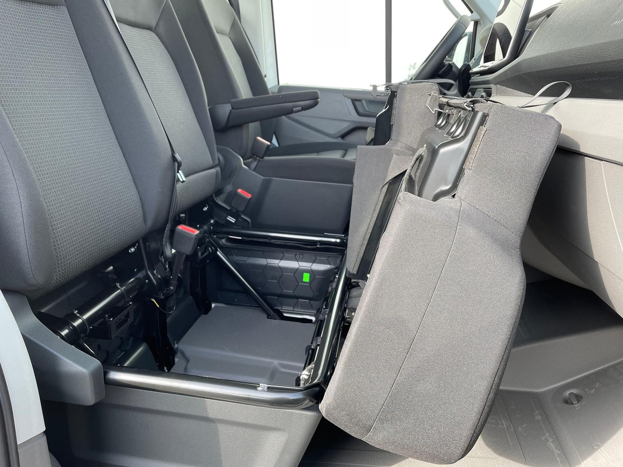 Osobní auto MAN TGE 3.180 Pritsche DOKA LR KAMERA AHK SITZHZ: obrázek 27