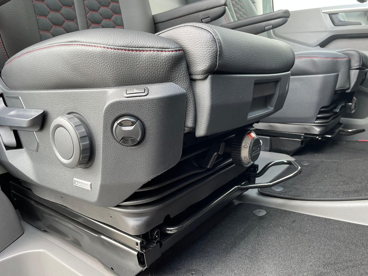 Osobní auto MAN TGE 3.200 L3H3 Kasten 4x4 Individual S ACC STHZ: obrázek 15