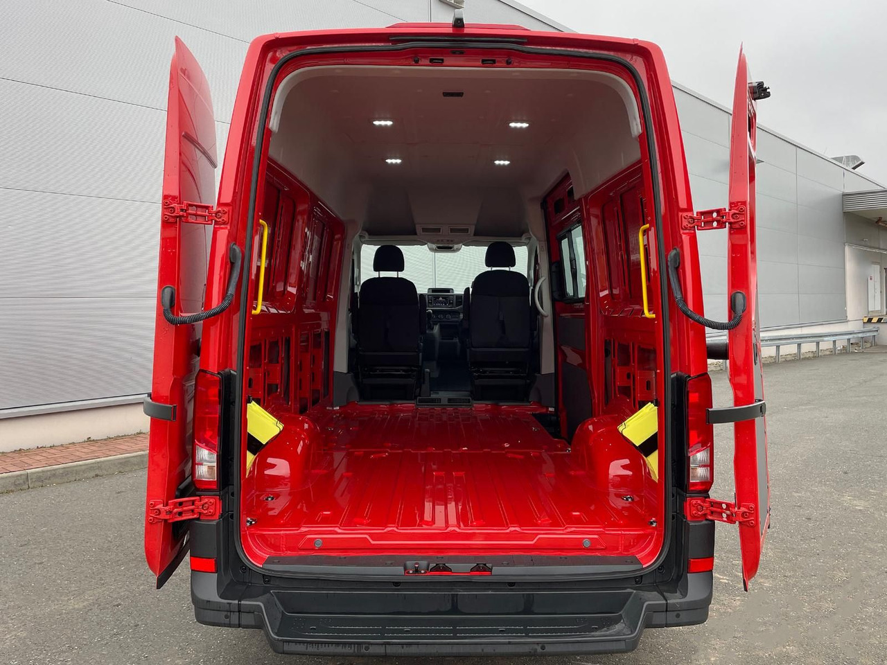 Furgon MAN TGE 4.160 L3H3 Kasten NAVI TEMP SITZH FEUERROT: obrázek 11