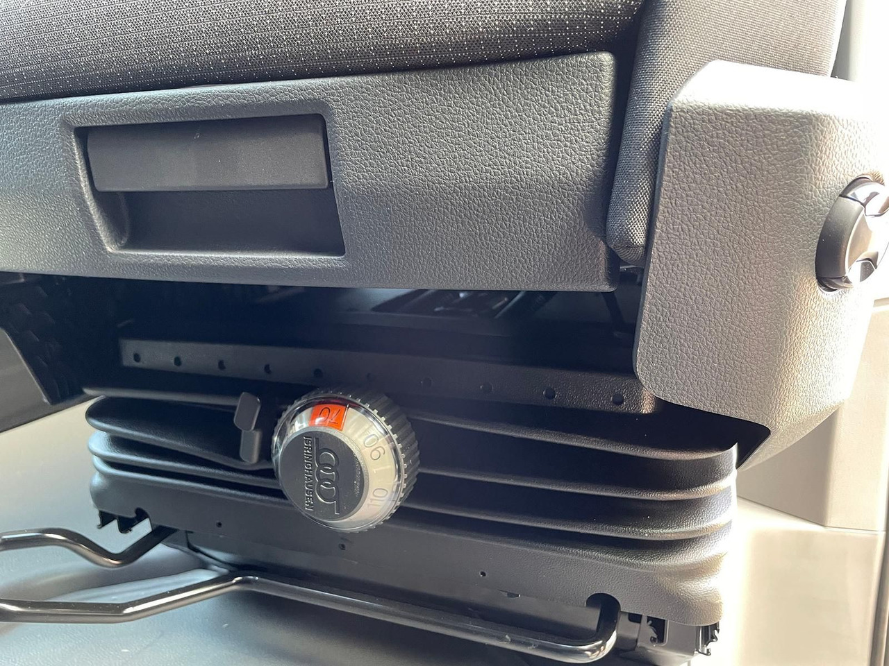 Osobní auto MAN TGE 5.160 Kasten L4H3 5t 4x4 OBERAIGNER NAVI LED: obrázek 26