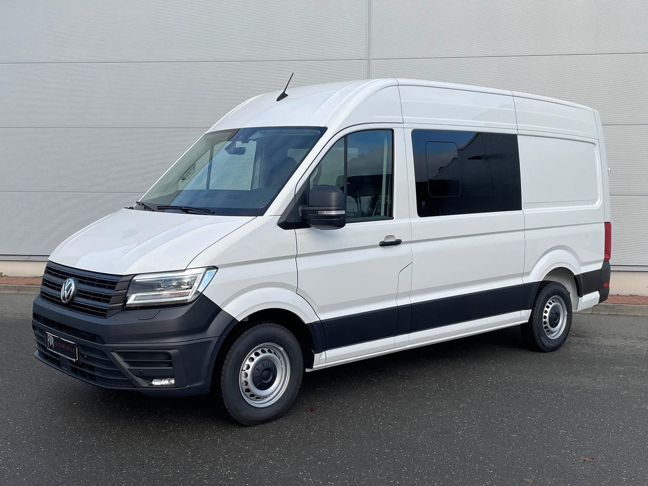 Volkswagen Crafter Kasten 35 L3H3 Autom. NAVI SITZHZ ACC - Mikrobus: obrázek 1 Volkswagen Crafter Kasten 35 L3H3 Autom. NAVI SITZHZ ACC - Mikrobus: obrázek 1