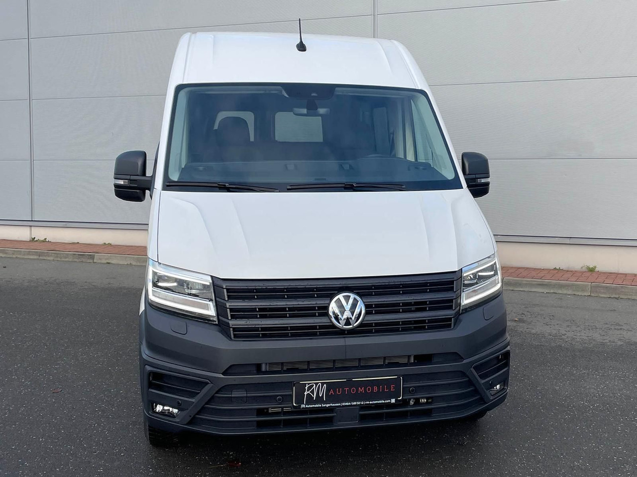 Volkswagen Crafter Kasten 35 L3H3 Autom. NAVI SITZHZ ACC - Mikrobus: obrázek 4 Volkswagen Crafter Kasten 35 L3H3 Autom. NAVI SITZHZ ACC - Mikrobus: obrázek 4