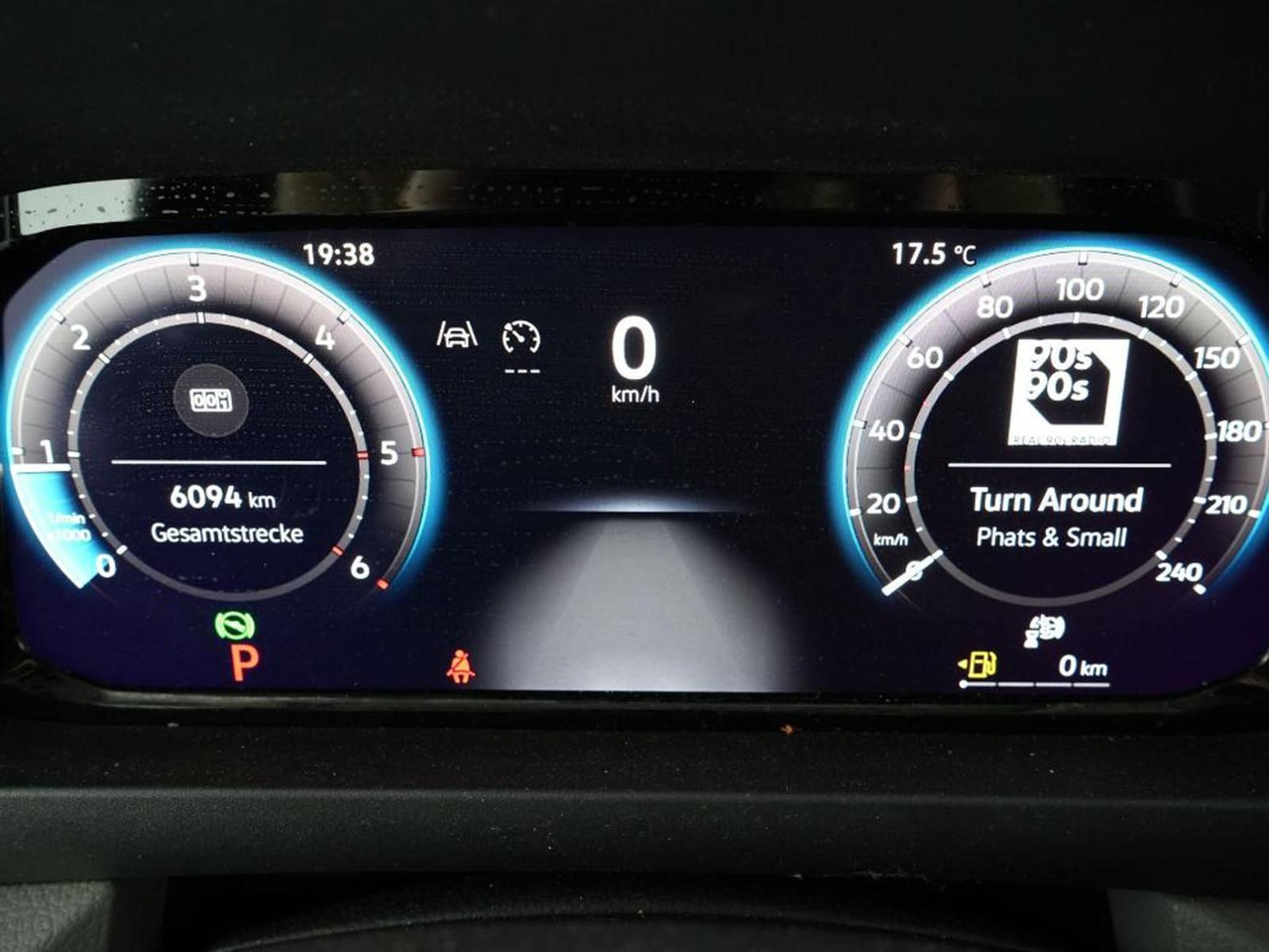 Volkswagen Crafter Kasten 35 L3H3 NAVI KLIMA DAB PDC - Furgon: obrázek 5 Volkswagen Crafter Kasten 35 L3H3 NAVI KLIMA DAB PDC - Furgon: obrázek 5