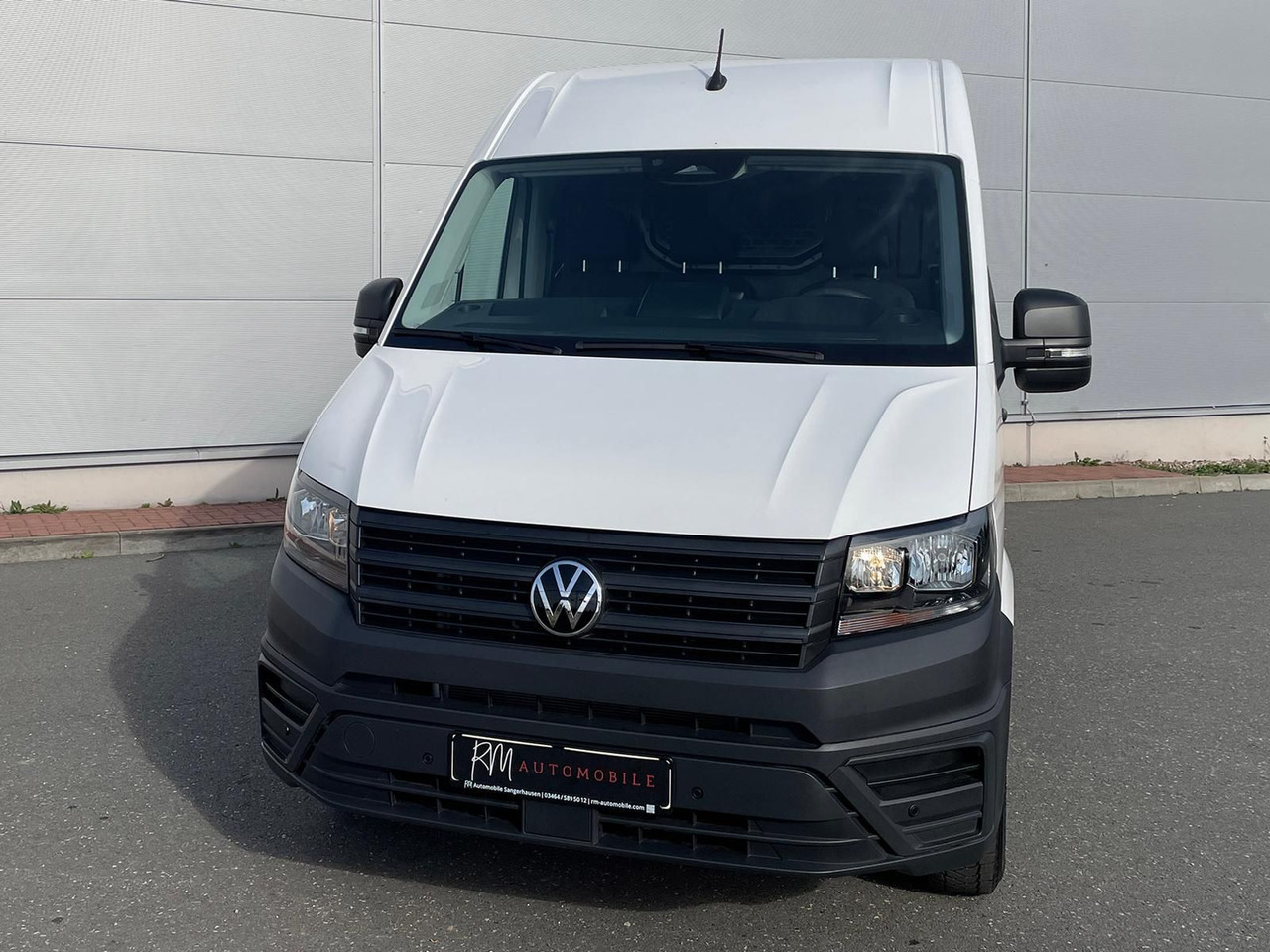 Volkswagen Crafter Kasten 35 L4H3 Autom. NAVI KAMERA KLIMA - Furgon: obrázek 4 Volkswagen Crafter Kasten 35 L4H3 Autom. NAVI KAMERA KLIMA - Furgon: obrázek 4