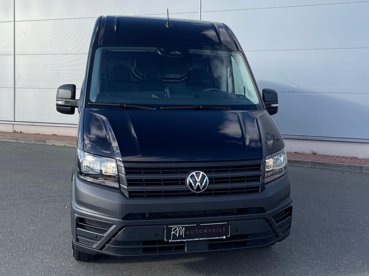 Volkswagen Crafter Kasten 35 L4H3 NAV SITZHZ AHK DAB KAMERA - Mikrobus: obrázek 4 Volkswagen Crafter Kasten 35 L4H3 NAV SITZHZ AHK DAB KAMERA - Mikrobus: obrázek 4