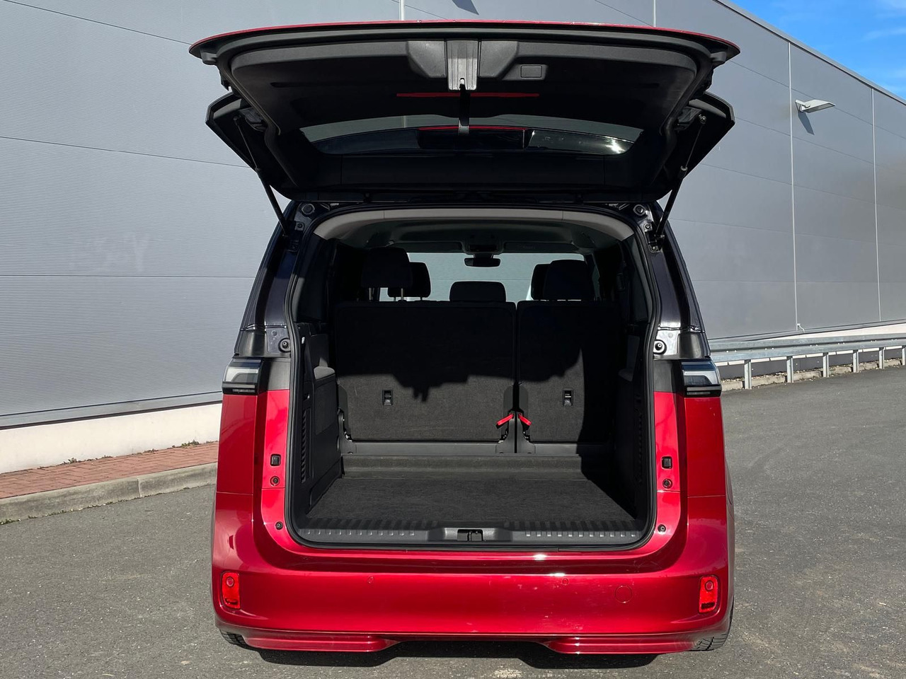 Mikrobus, Elektrická dodávka Volkswagen ID.Buzz KW Fahrwerk LM Felgen KLIMA PDC ACC DAB: obrázek 10