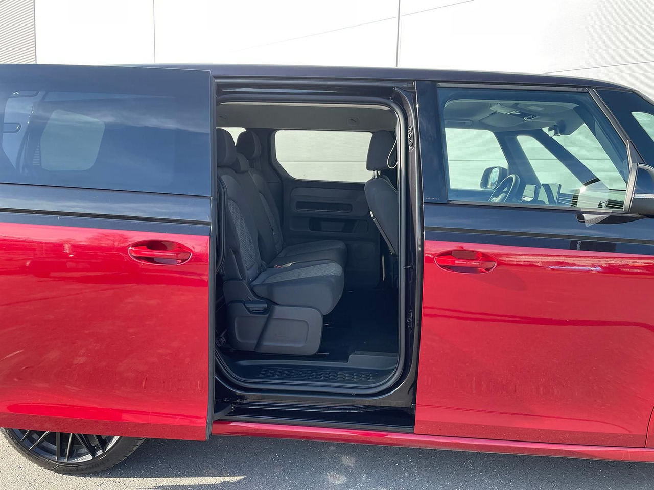 Mikrobus, Elektrická dodávka Volkswagen ID.Buzz KW Fahrwerk LM Felgen KLIMA PDC ACC DAB: obrázek 11