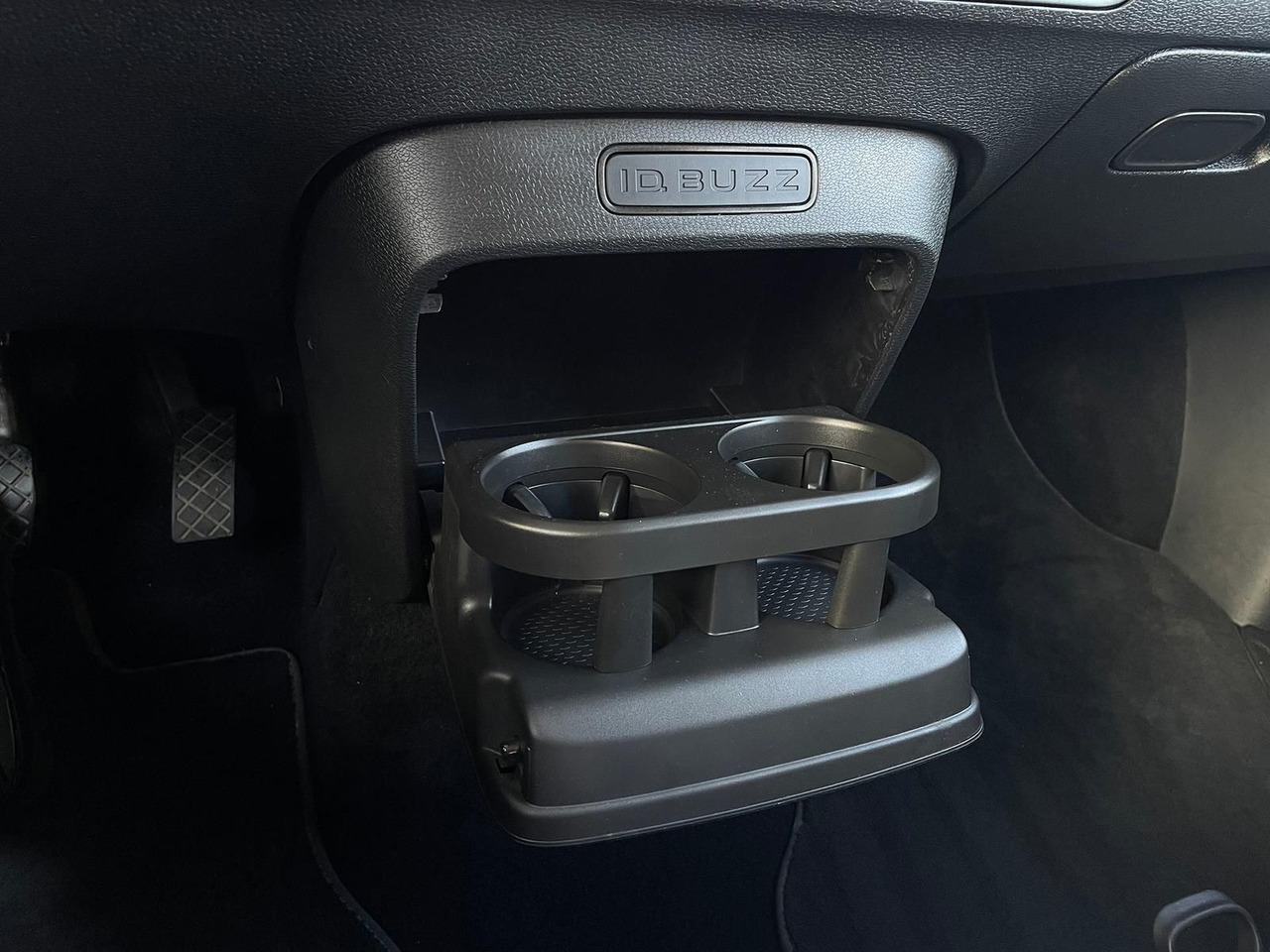 Mikrobus, Elektrická dodávka Volkswagen ID.Buzz KW Fahrwerk LM Felgen KLIMA PDC ACC DAB: obrázek 40