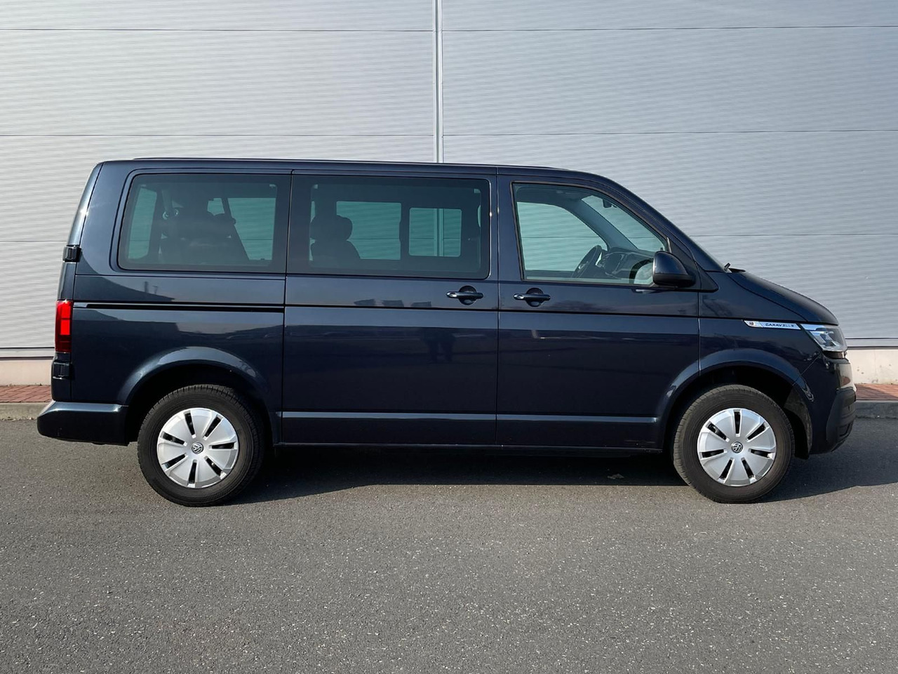 Volkswagen T6.1 Caravelle Comfortline NAV LED TEMP DAB PDC - Mikrobus: obrázek 5 Volkswagen T6.1 Caravelle Comfortline NAV LED TEMP DAB PDC - Mikrobus: obrázek 5