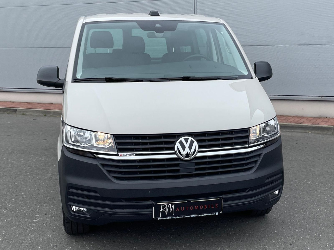 Volkswagen T6.1 Transporter 2.0 TDI lang 4MOTION SITZHZ NAV - Osobní auto: obrázek 3 Volkswagen T6.1 Transporter 2.0 TDI lang 4MOTION SITZHZ NAV - Osobní auto: obrázek 3