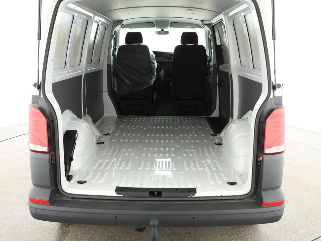 Volkswagen T6.1 Transporter LR FWD PDC SITZHZ TEMP AHK - Mikrobus: obrázek 3 Volkswagen T6.1 Transporter LR FWD PDC SITZHZ TEMP AHK - Mikrobus: obrázek 3