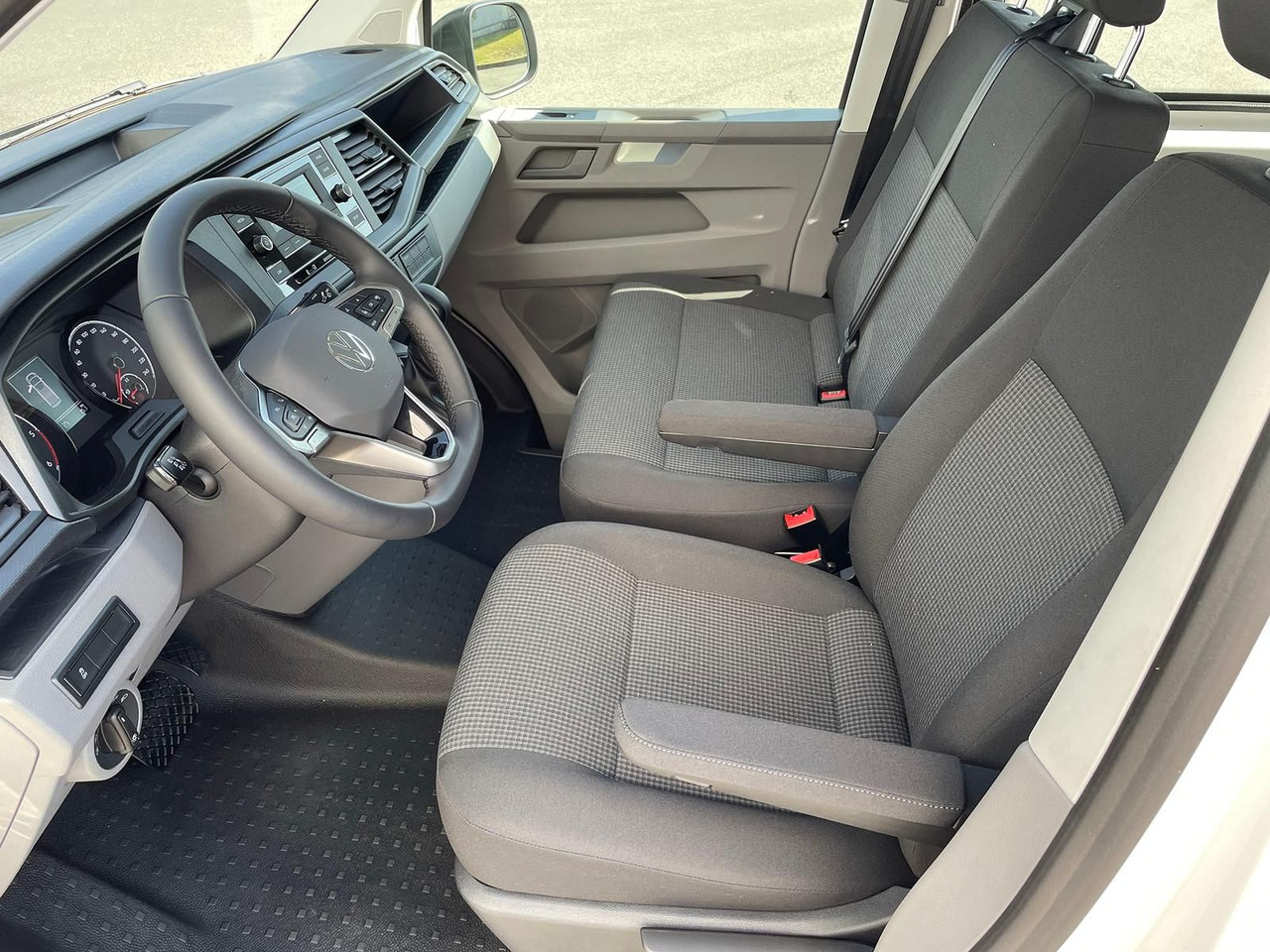 Nový Furgon, Dodávka s dvojitou kabinou Volkswagen T6.1 Transporter MIXTO lang 4M MFL LED TEMPOMAT: obrázek 24
