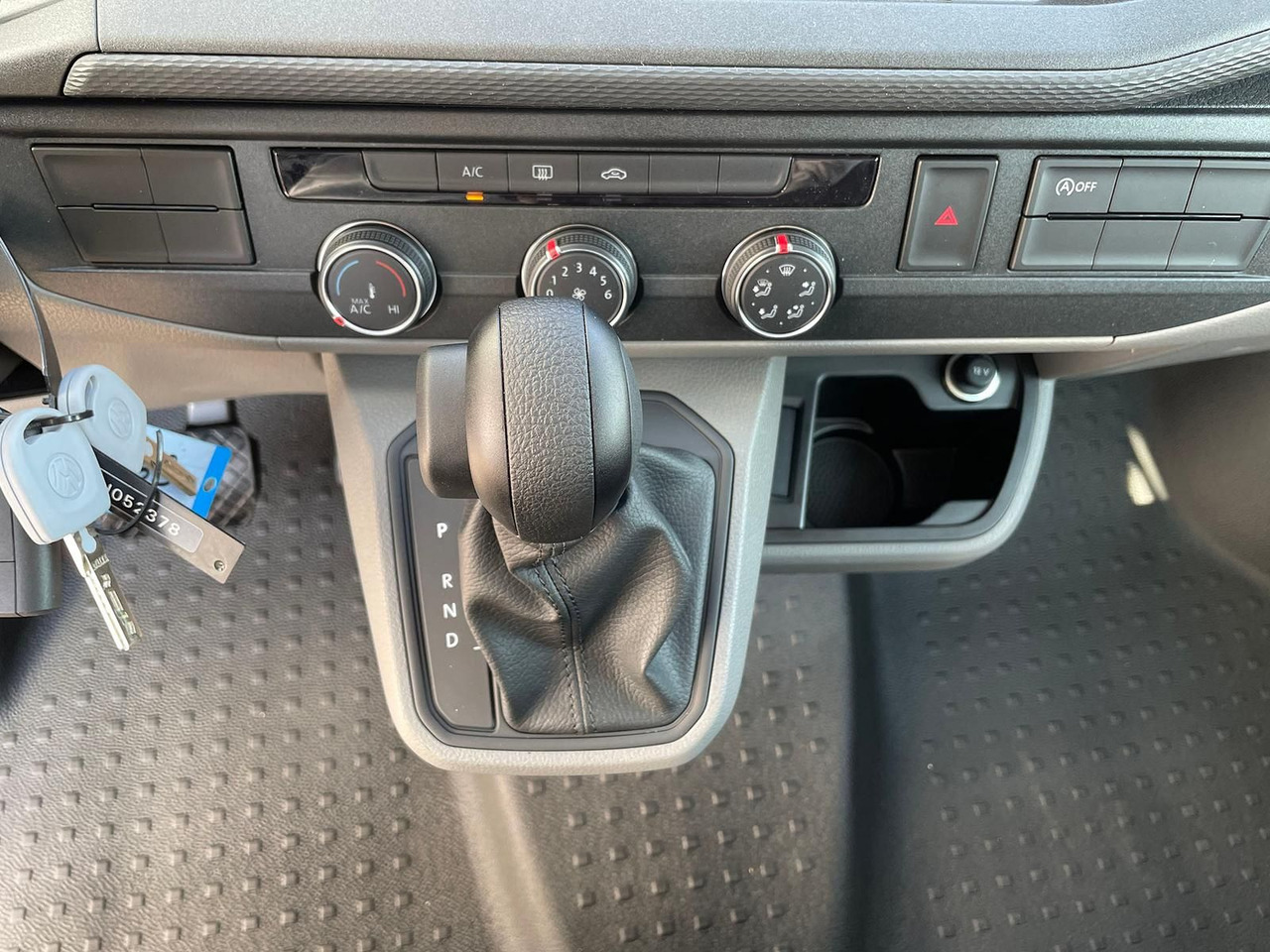 Nový Furgon, Dodávka s dvojitou kabinou Volkswagen T6.1 Transporter MIXTO lang 4M MFL LED TEMPOMAT: obrázek 23