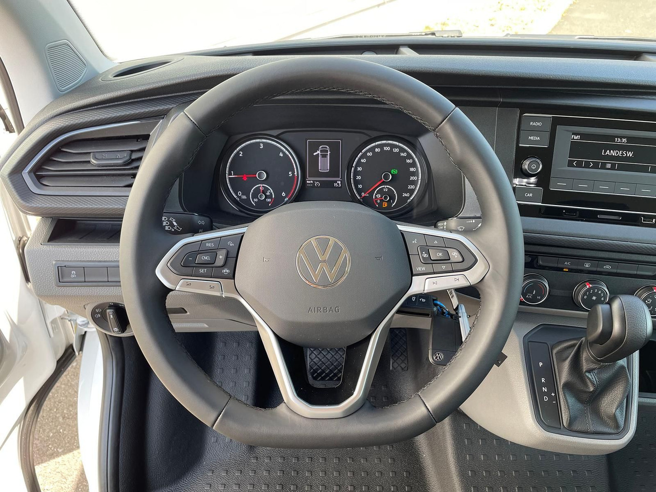 Nový Furgon, Dodávka s dvojitou kabinou Volkswagen T6.1 Transporter MIXTO lang 4M MFL LED TEMPOMAT: obrázek 14
